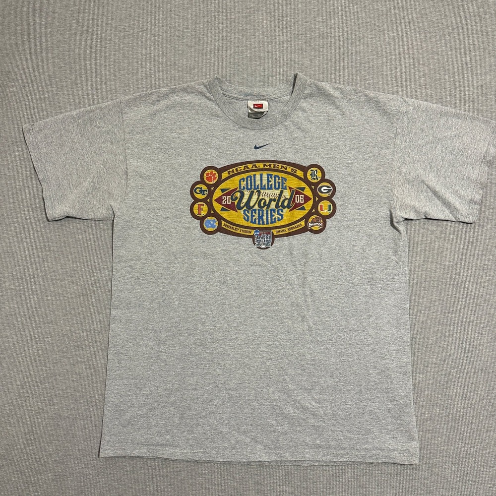 Nike Team 2006 NCAA College World Series Baseball T-Shirt Mens Gray XL